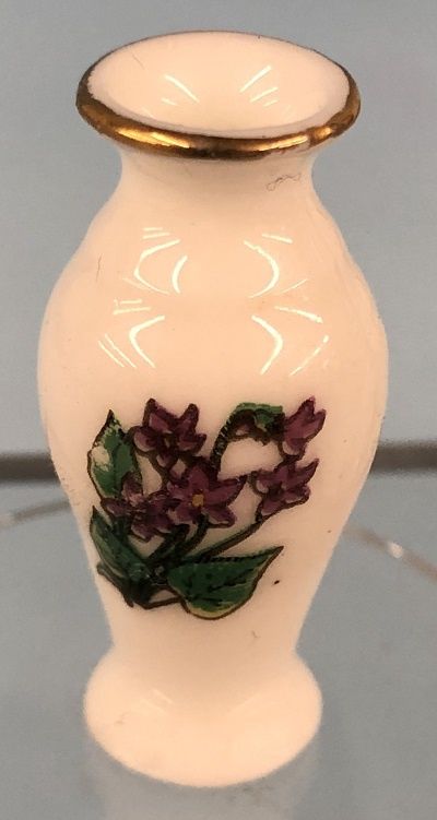 White with Gold Lip Vase 1133v