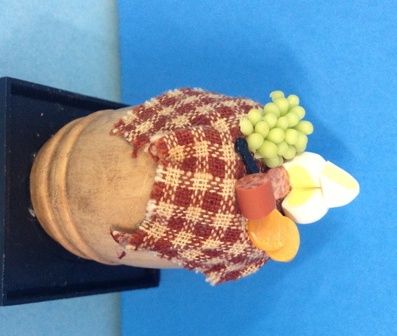 Wine Keg with Cheese, Grapes, and Salami ka8232