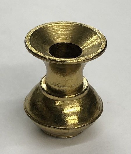 Vintage Brass Urn mc04633