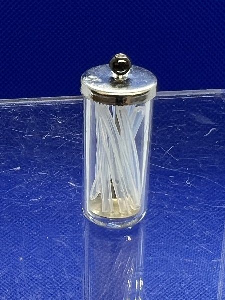 Vintage Straws in Glass Jar with Lid CB82