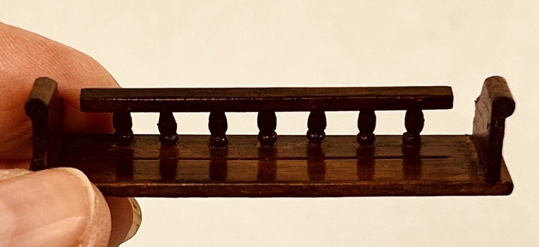 Walnut Plate Shelf so1772