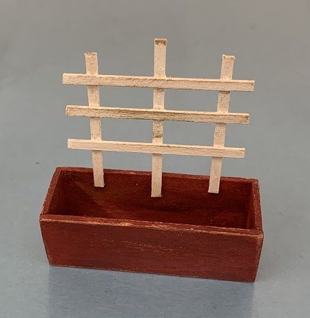 Weathered Planter with Trellis jhl15.23