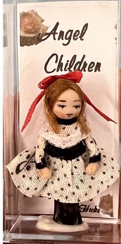 Wee Cecelia ac35-1