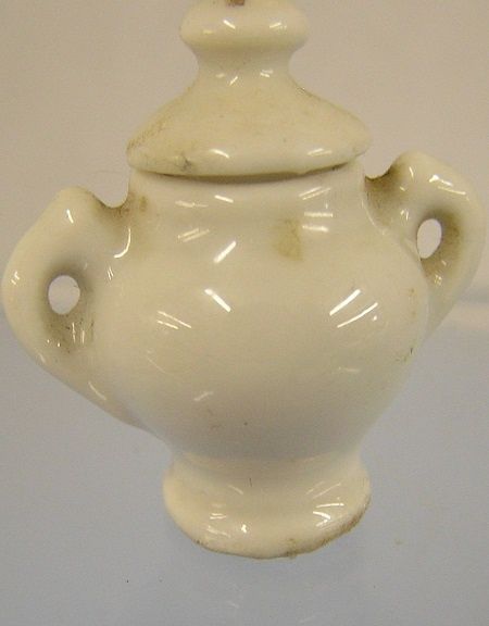 White Ceramic Soup Tureen ch22555