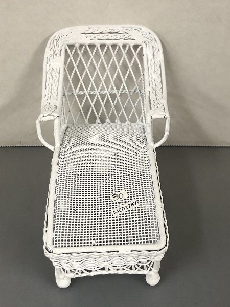 White Wire Chaise Lounge MC01287