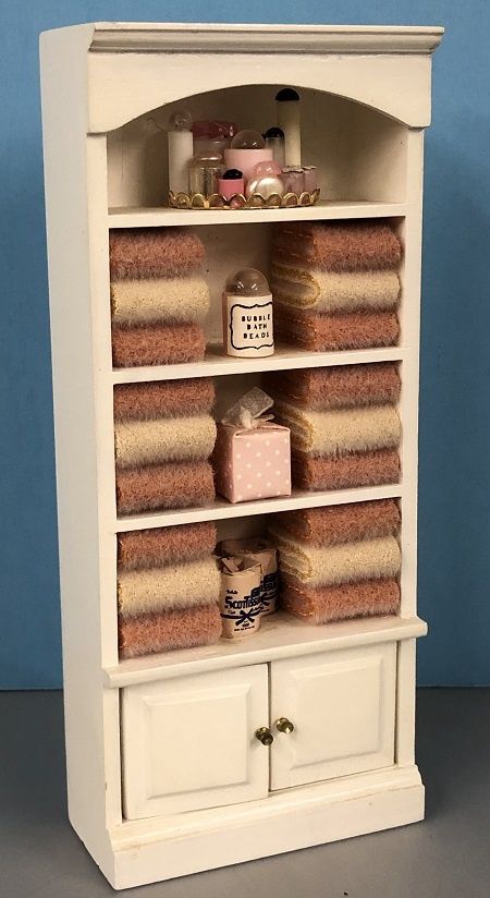 White Towel and Storage Cabinet MC00873