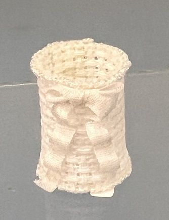 White Wicker Trash Can cn2017x