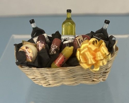 Wine and Cheese Basket mc1923x