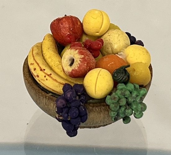 Wooden bowl of nice fruit 10000254