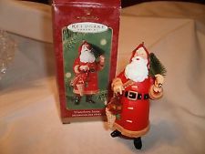 Winterberry Santa QX14331