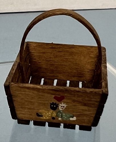 Wood Basket - Raggedy Ann mc994x