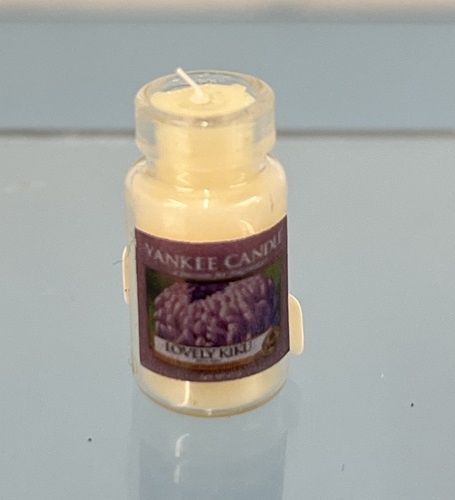 Yankee Candle "Lovely Kiki" stu070-1