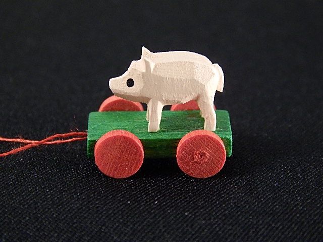 Wooden Pig Pull Toy tt7