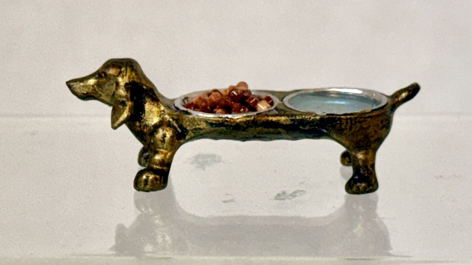 JC2001 Dog Dish by Joey Casey