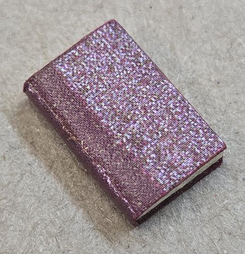 MC250-762 1/24th--Burgundy Leather-Look Book