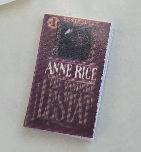 MC935-353 1/24th--Ann Rice--The Vampire Lestat