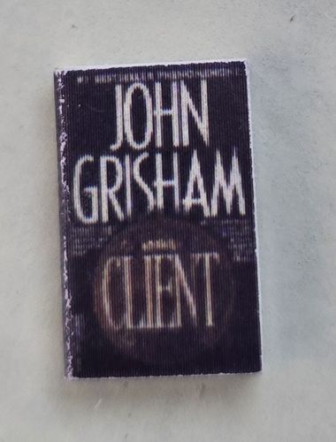 MC935-352  1/24th--John Grisham--The Client