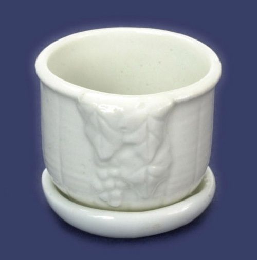 AZN7131 WHT PORC PLANTER/GRAPES