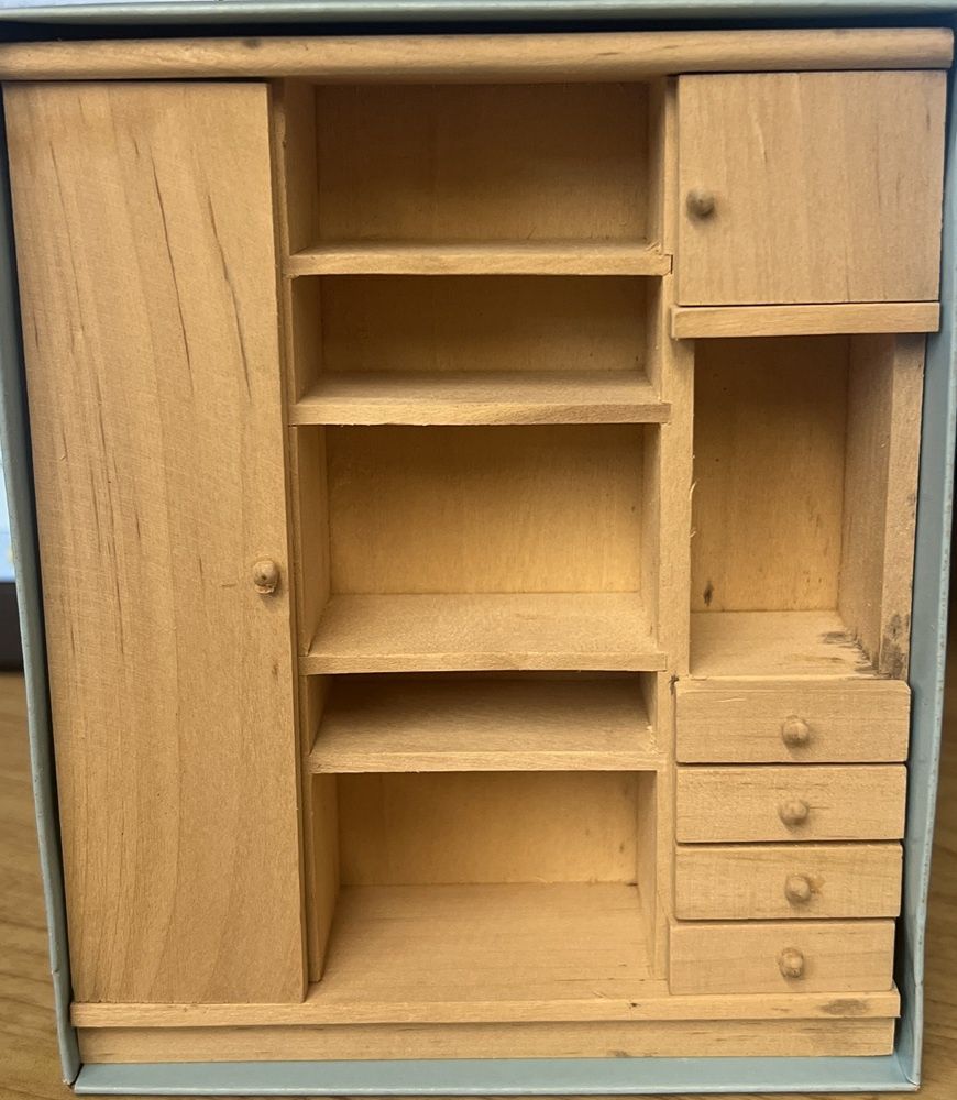 Cabinet &amp; Cupboard