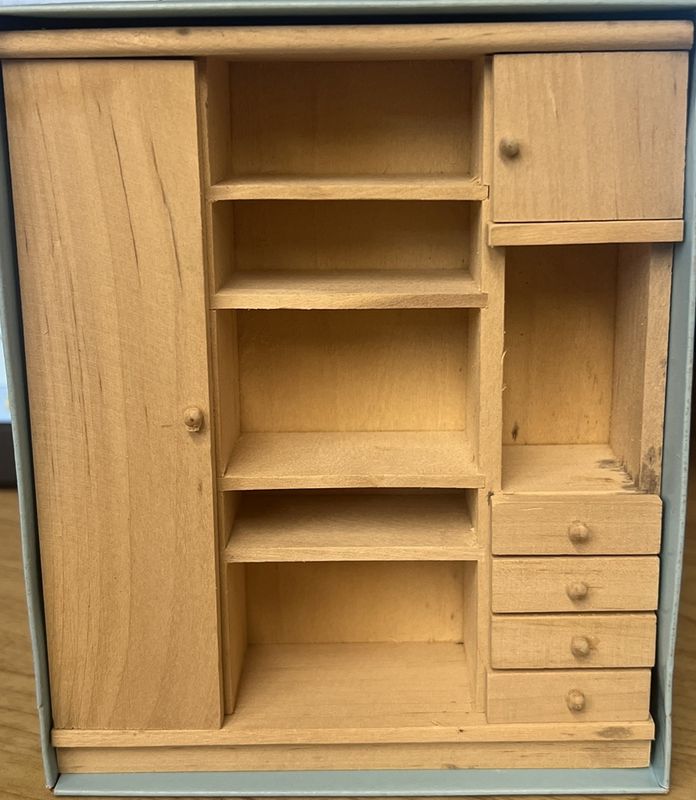 Cabinet &amp; Cupboard