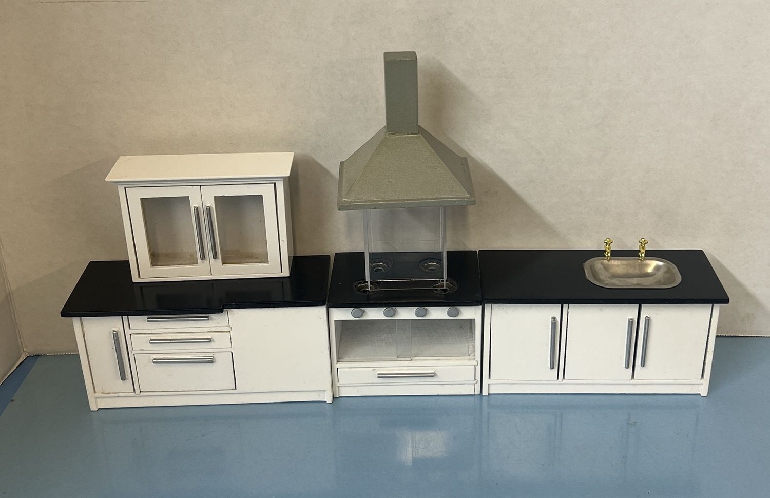 White Kitchen Set