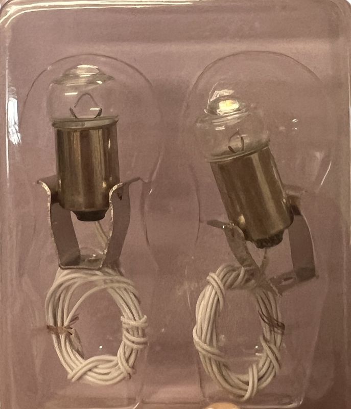 Set of two adjustable spot lights