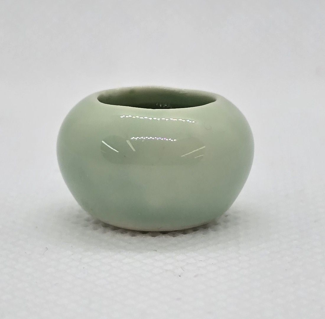 MC23457 Ceramic Celedon Planter