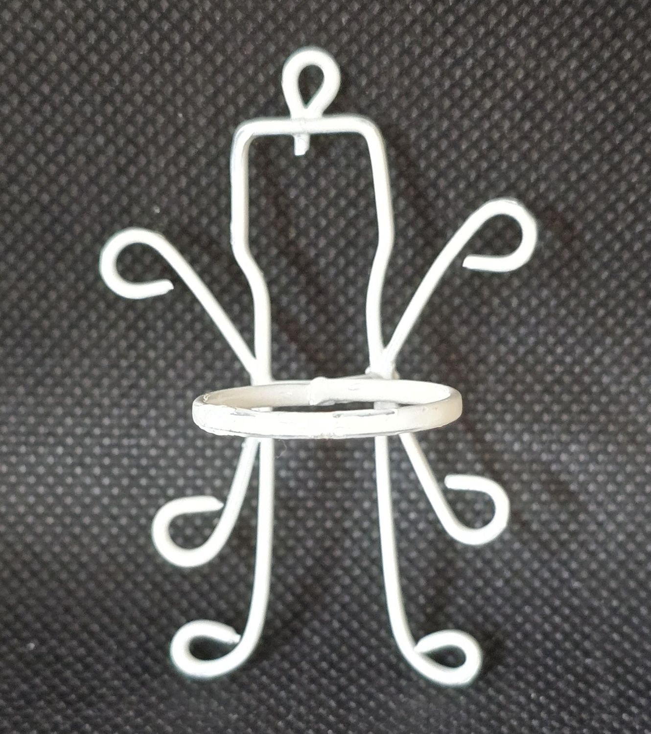 MC456123 White Wire Plant Hanger