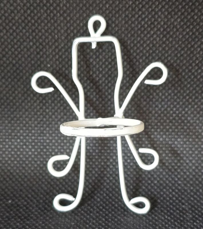 MC456123 White Wire Plant Hanger