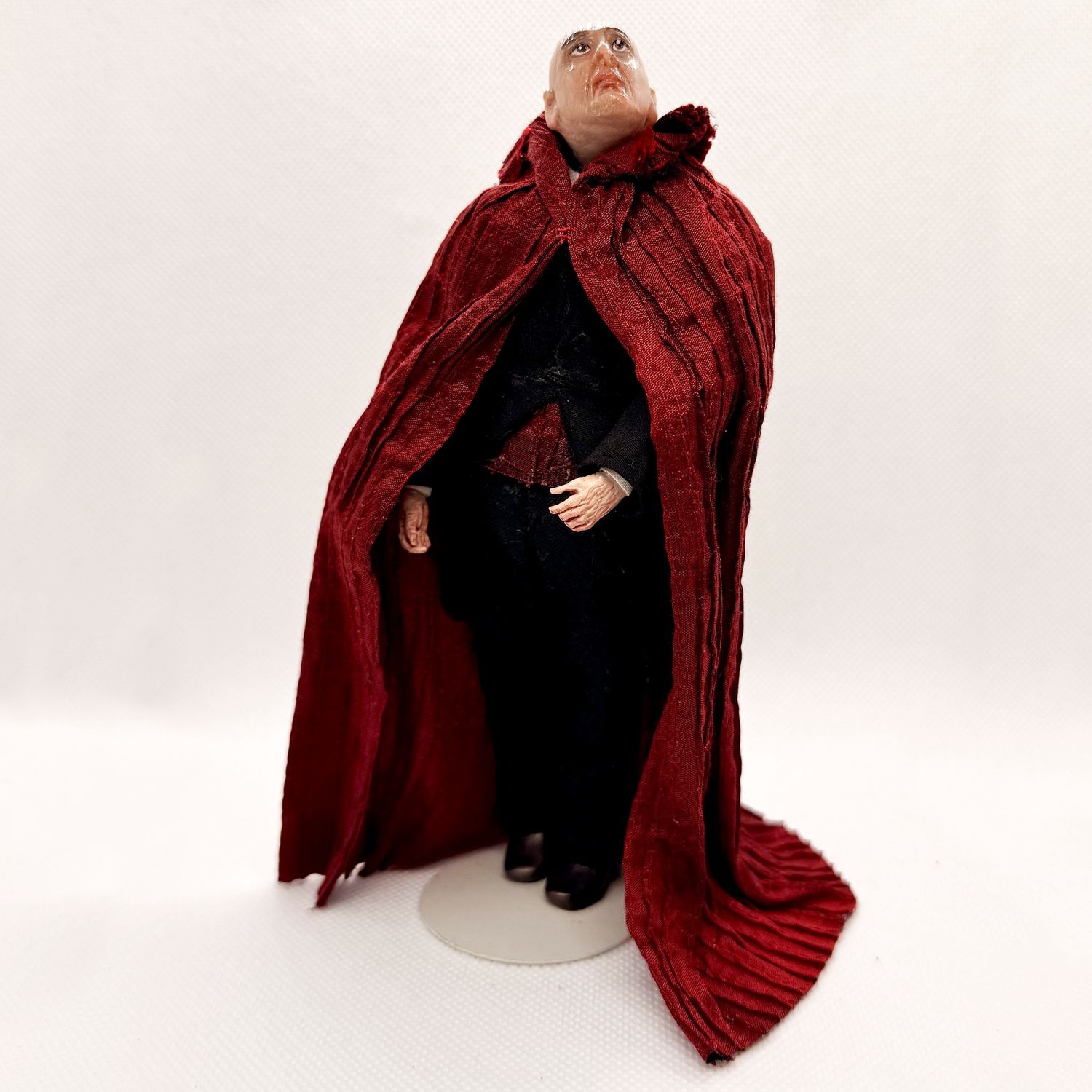 RDM1015 Count in Red Cape