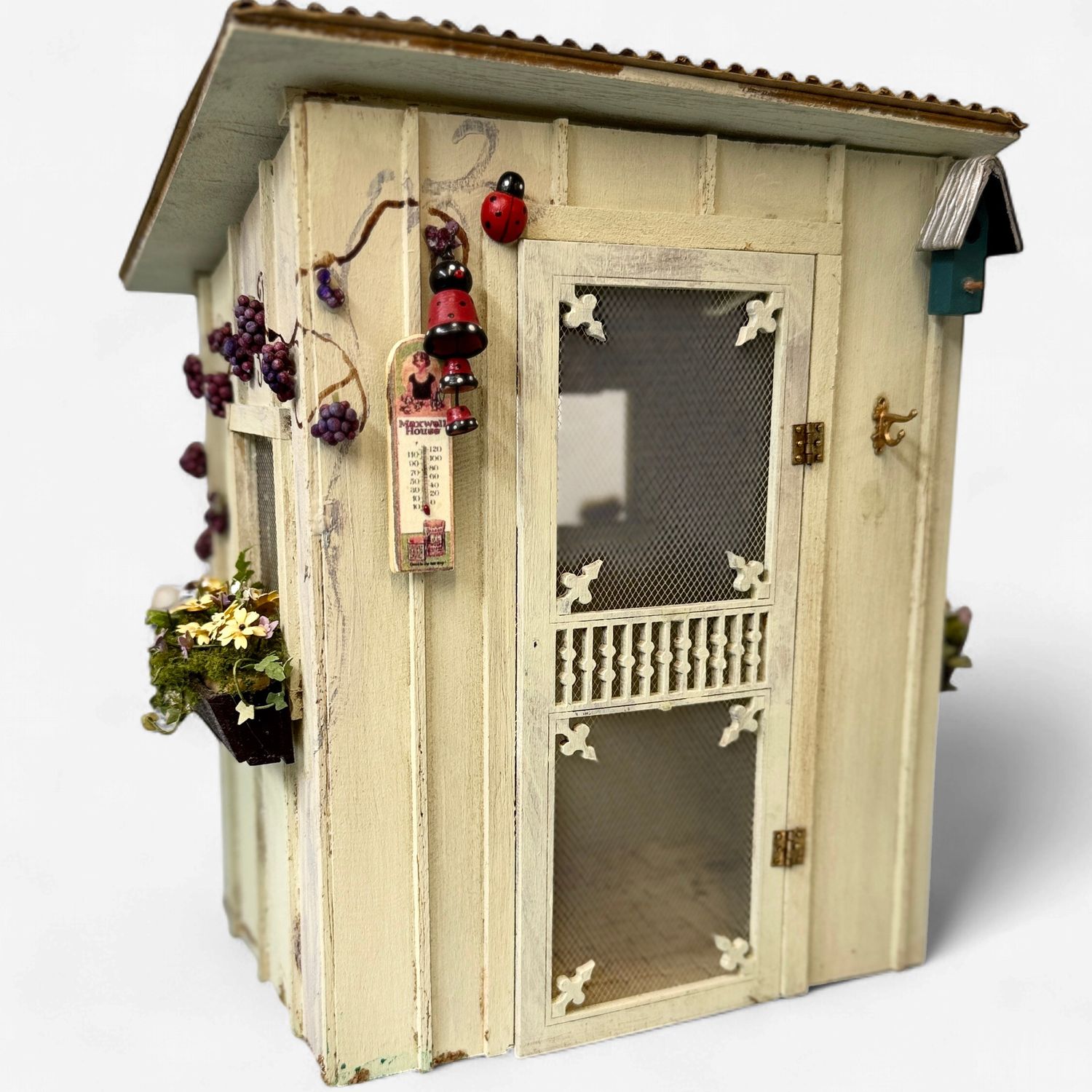 MC1008 Garden Shed with Screen Door