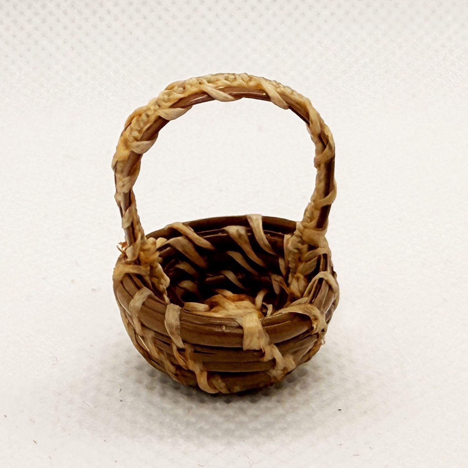 Pine Needle Basket with Handle 2