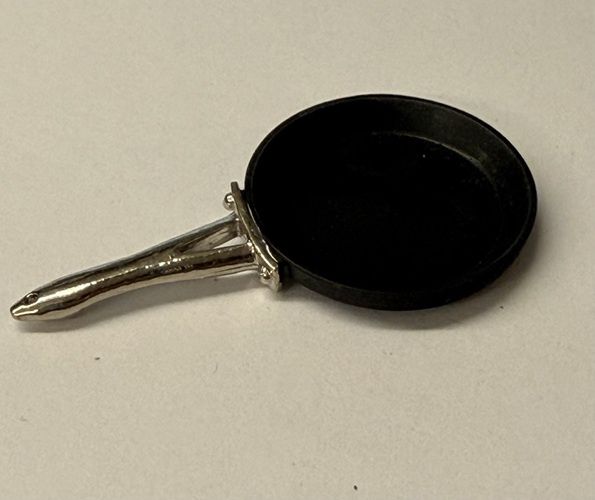 Black &amp; Silver Skillet