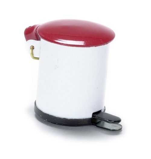IM66015 Step-On Trash Can