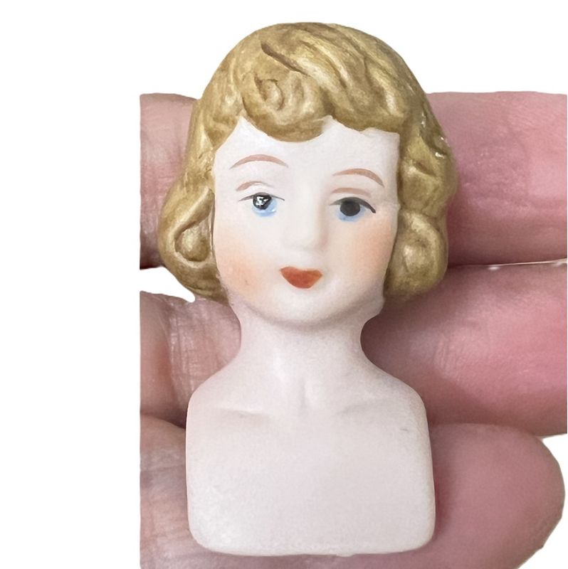 Girl's Bust, Finished