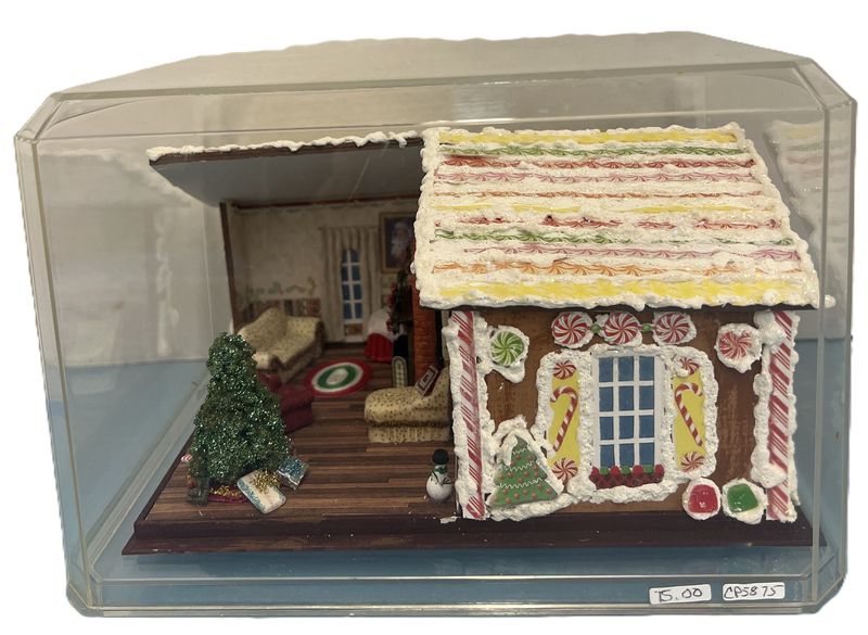 Small Scale Gingerbread House