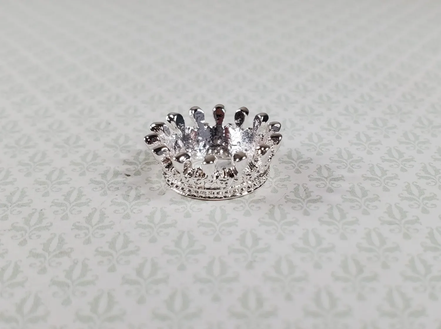 Silver King's Crown Metal 7/16" Head Opening