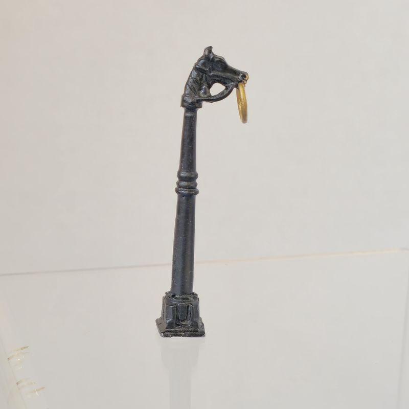 MBM11041BR Horse Head Hitching Post Brass Ring