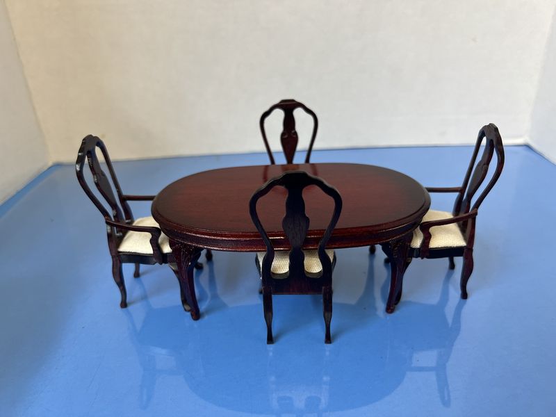 Queen Anne Dining set