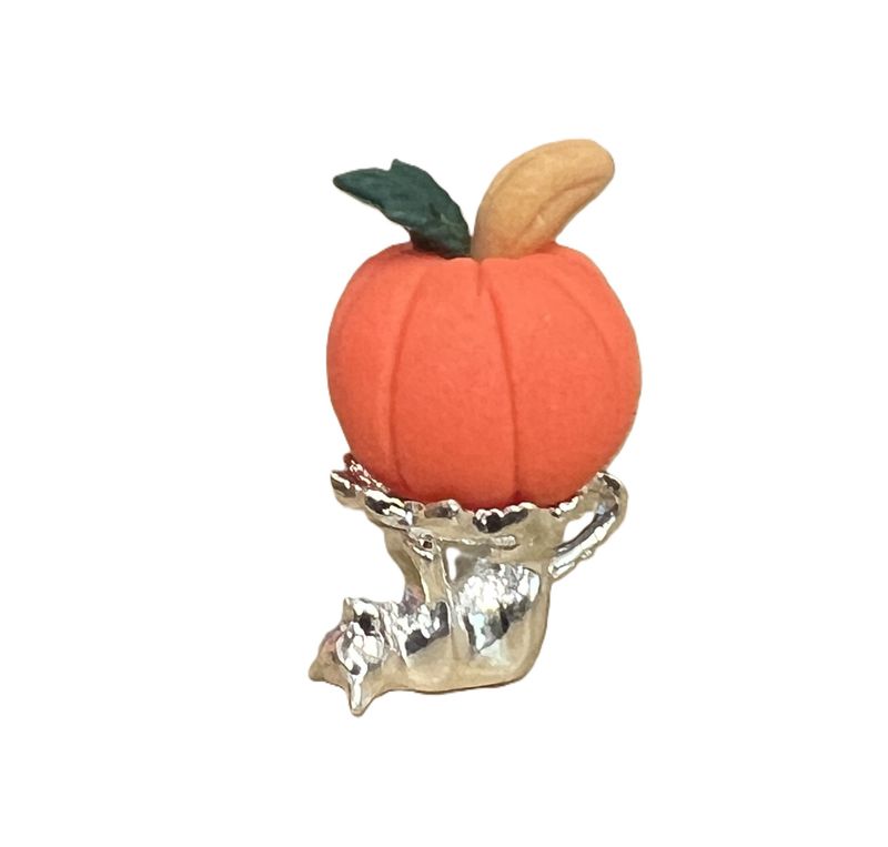 Silver Cat Holder with Pumpkin
