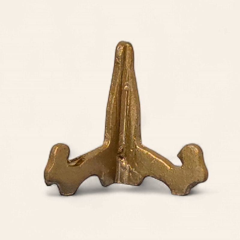 MC01111 Fancy 1 Metal Gold Tone Plate Stand