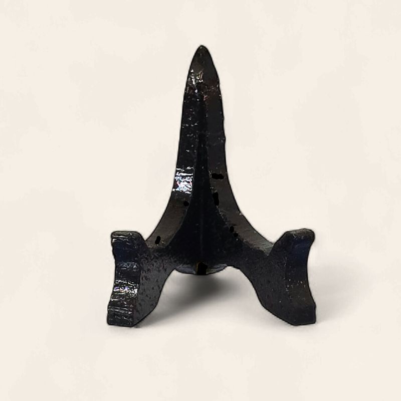 MC01119 Small Black Wooden Plate Stand