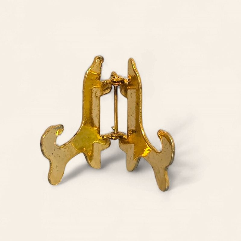 MC01121 Brass Folding Plate Stand