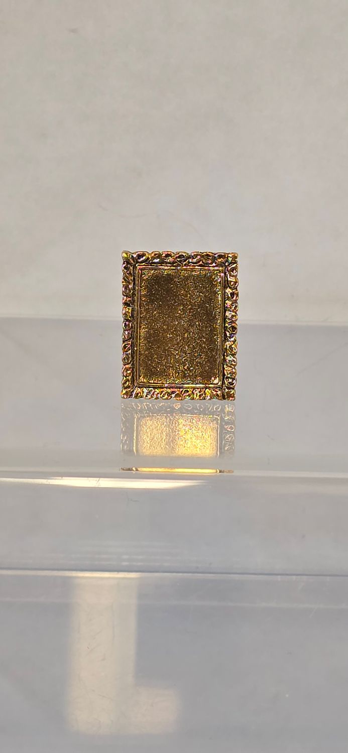 JK612  Gold Tone Rectangular Picture Frame