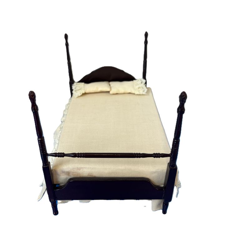 4 Poster Bed