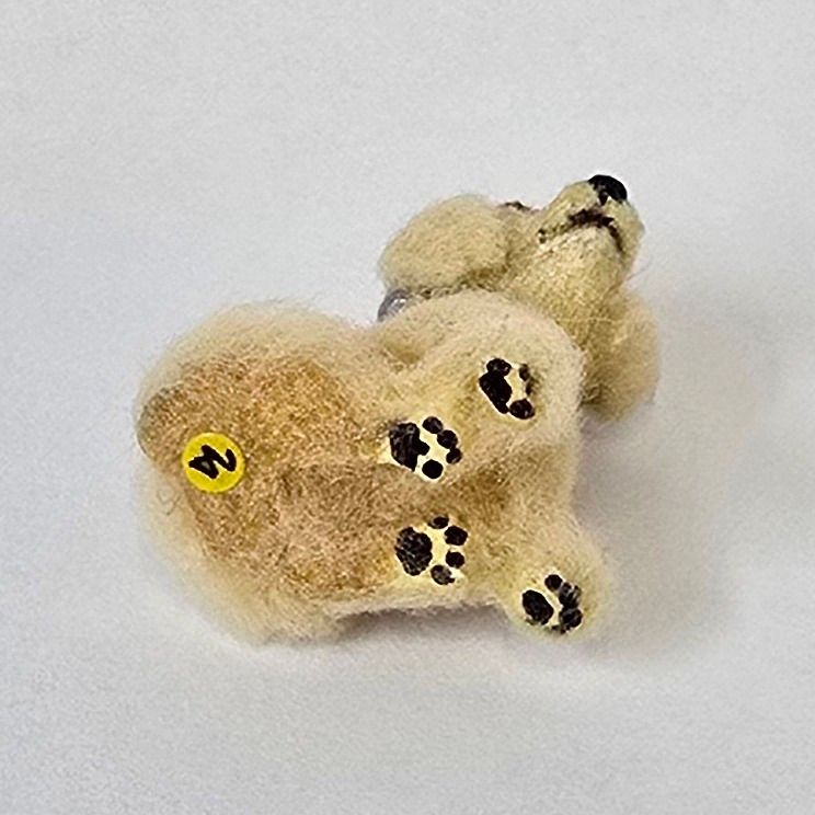ZIN10000 Fluffy Blond Dog by Alice Zinn
