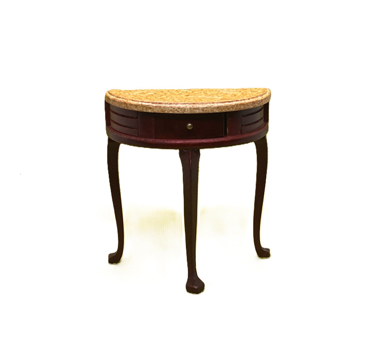 Demi Table