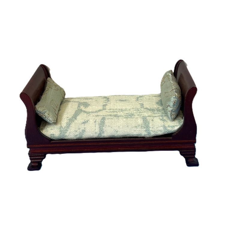Sleigh Bed