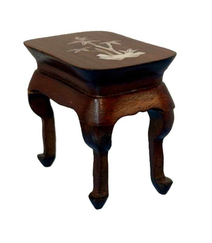 10002495 Queen Anne Table with Pear Inlay
