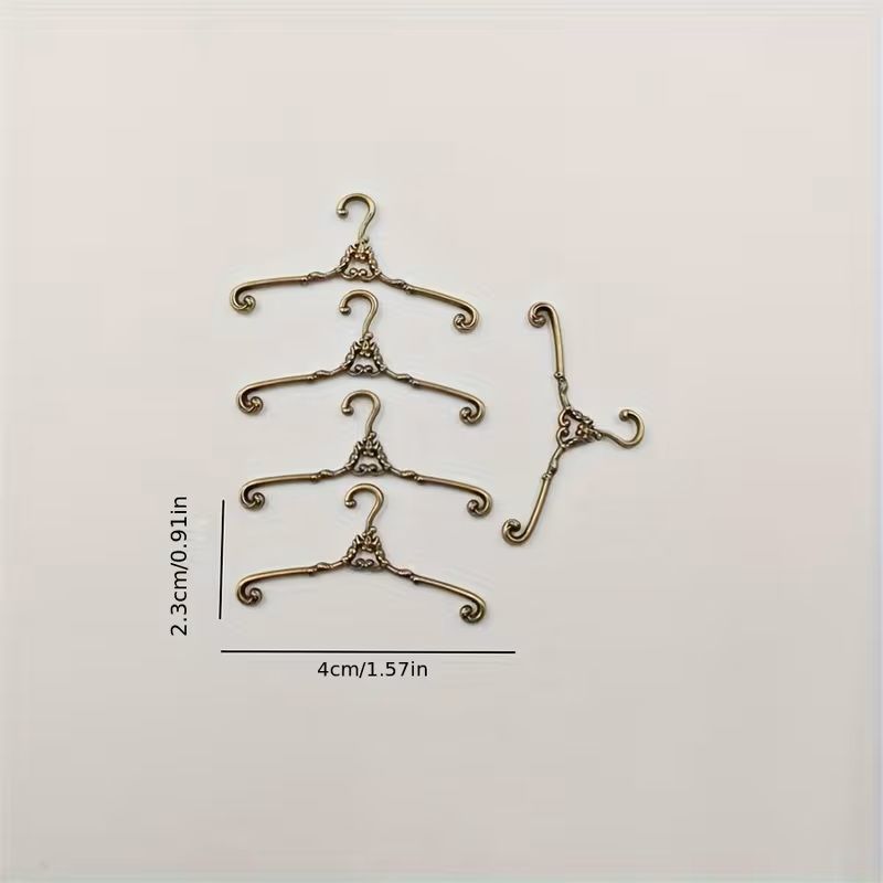 Metal Hangers (10)